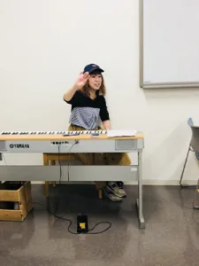 リズムセブンアカデミーのボイストレーナーHAH